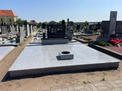 Dvojhrob – ukázka realizace Kamenictví ONYX