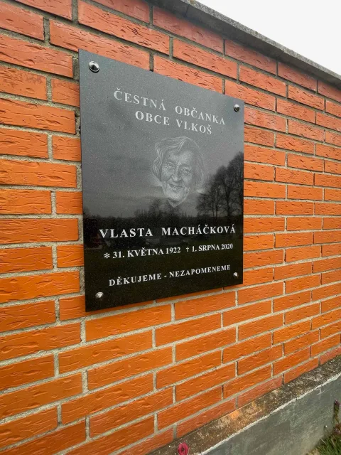 Gravírování do kamene – ukázka práce Kamenictví ONYX