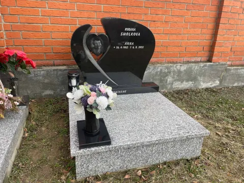 Urnový hrob – ukázka realizace Kamenictví ONYX