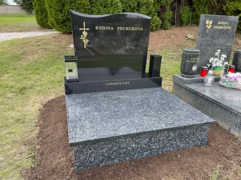 Urnový hrob – ukázka realizace Kamenictví ONYX