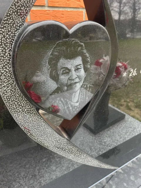 Gravírování do kamene – ukázka práce Kamenictví ONYX