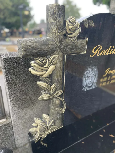 Gravírování do kamene – ukázka práce Kamenictví ONYX