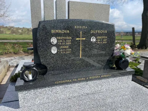 Dvojhrob – ukázka realizace Kamenictví ONYX