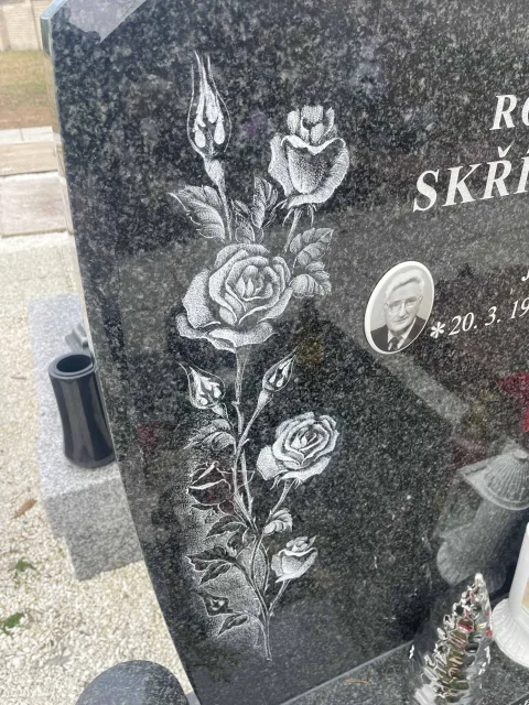 Gravírování do kamene – ukázka práce Kamenictví ONYX